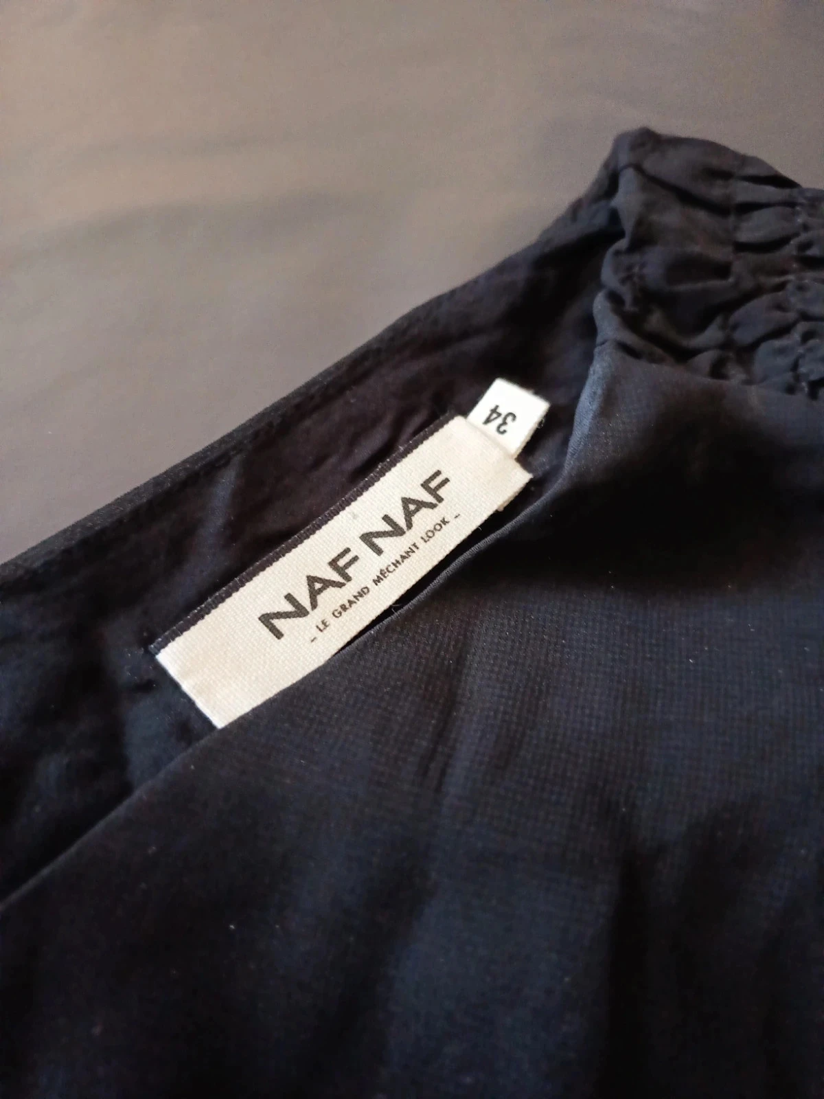 Robe negra leve Naf Naf – photo 4